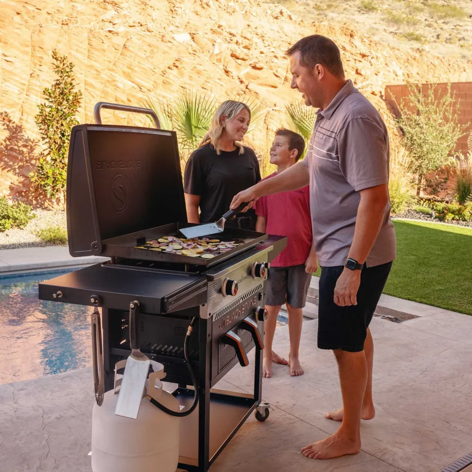 Parilagrilli Blackstone 28", sis. Airfryer, kaasu, 2 poltinta