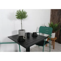Parvekeryhmä Venture Home, 70x70cm Way-pöytä + 2 vihreää Nicke-tuolia