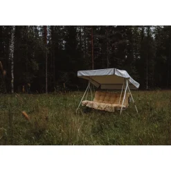 Pihakeinu Varax Riviera, 3:n istuttava, valkoinen teräsrunko, 51B-pehmuste, sisältää katoksen