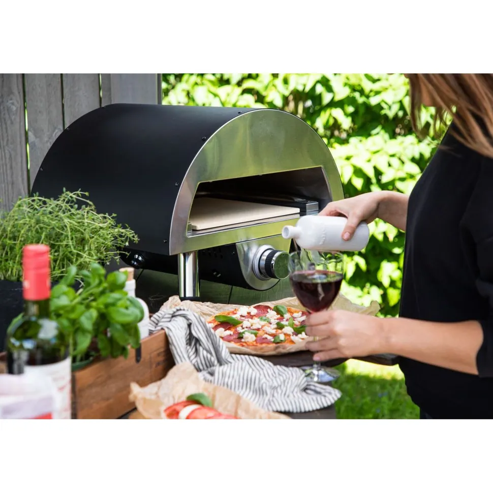 Pizzauuni Venture Home Sentosa, kaasulämmitteinen, musta