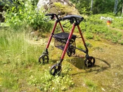 Rollaattori Arvo Kevyt